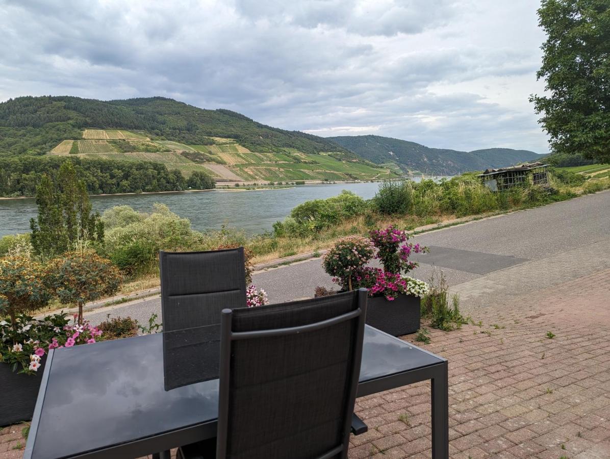 Ferienwohnung Rheinperle Niederheimbach Bagian luar foto