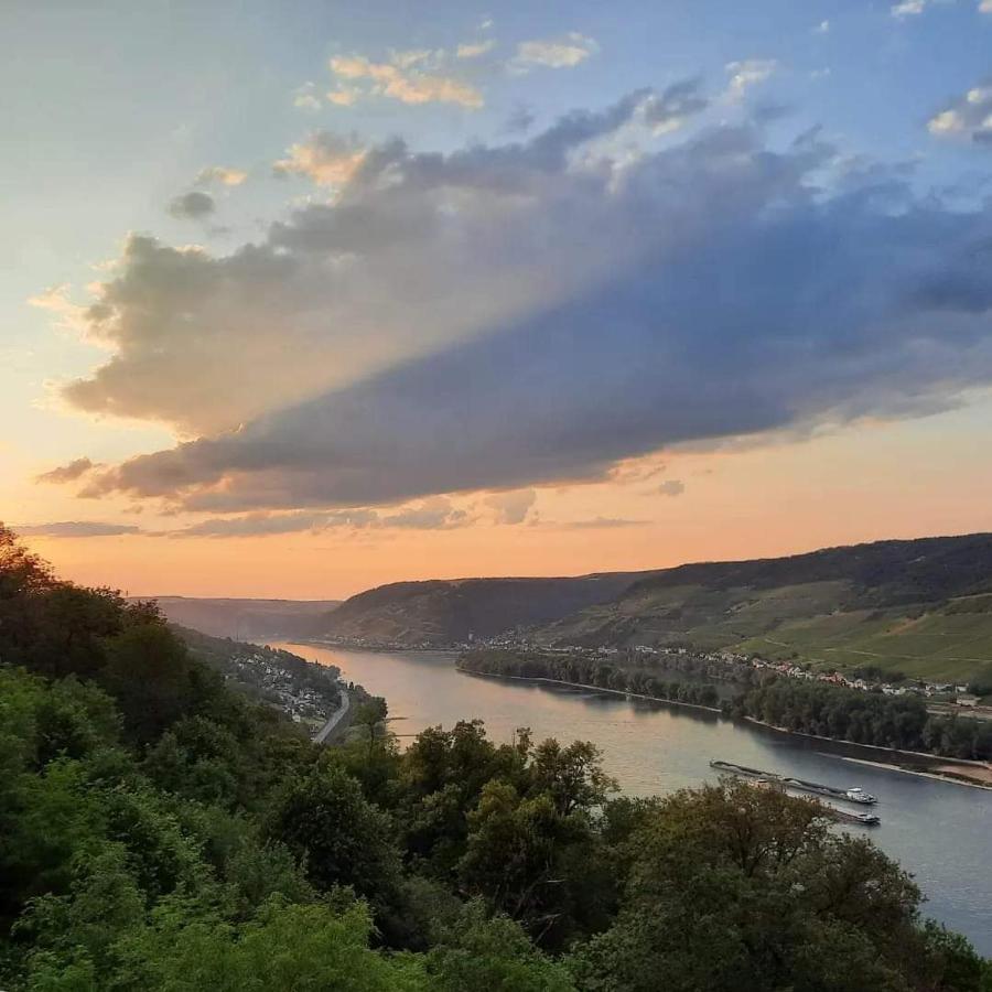 Ferienwohnung Rheinperle Niederheimbach Bagian luar foto